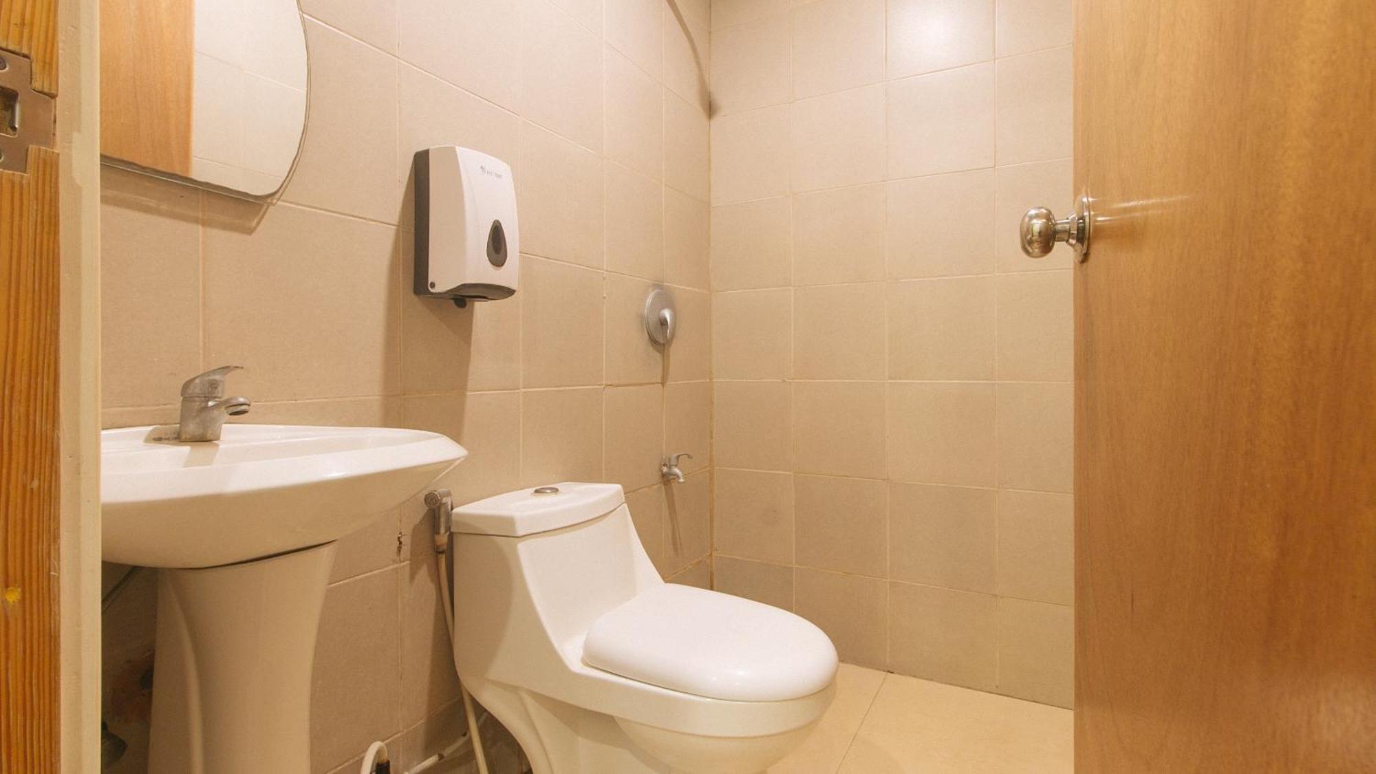 Reddoorz At Ranchotel Alabang Muntinlupa City Экстерьер фото